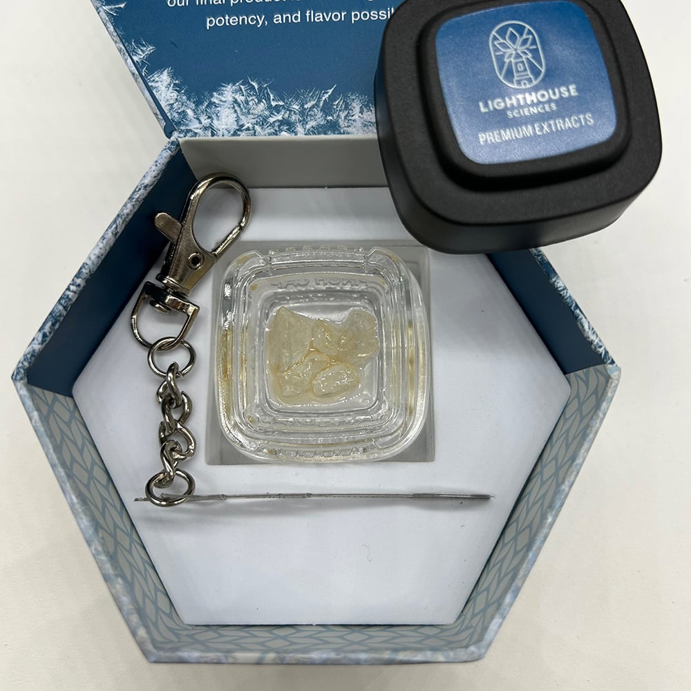 (Live Resin) Sticky Fruit Cryo HTFSE Diamonds [2.52g] by Lighthouse Sciences