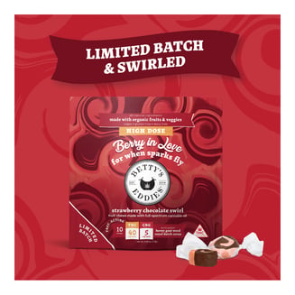 Berry In Love - Strawberry Chocolate Swirl [10pk] (400mg THC/50mg CBG) by Betty's Eddies