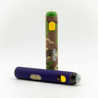 how to use rythm disposable vape pen How to Charge a Disposable Vape main image 1